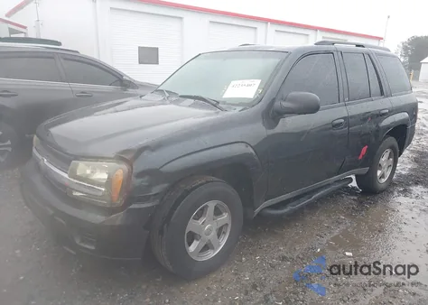 2004 Chevrolet Trailblazer Ls from USA, damaged, VIN 1GNDS13S242187449